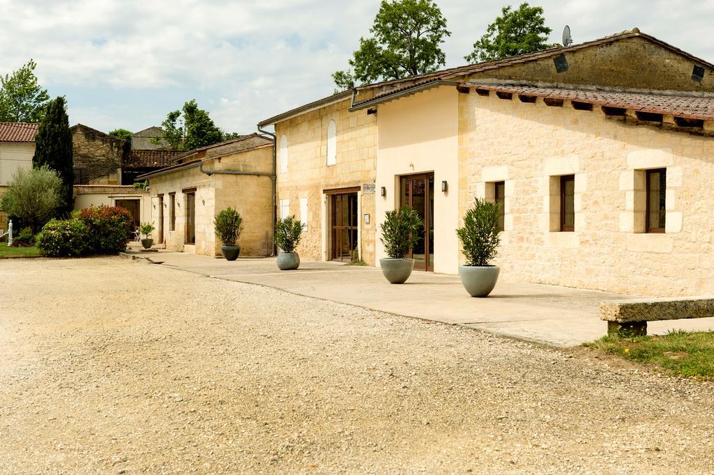 Moulon-sur-Dordogne Chateau La Mothe Du Barry מראה חיצוני תמונה